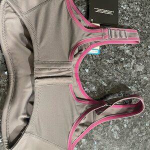 Wacoal sports bra
